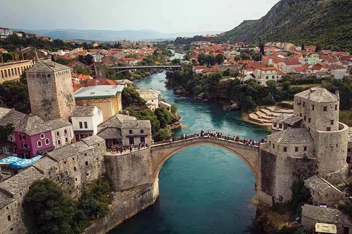 Bosna Hersek'teki Mostar köprüsü