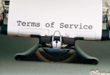 Güncelleme ve bakım zorlukları: Wordpress'in sık güncellemeler yayınlaması ve bu güncellemelerin sıkı takip edilmesi gerekliliği, bazı kullanıcılar için zorluk oluşturabilir. Ayrıca, site sahiplerinin düzenli olarak yedek alma ve güvenlik kontrolleri yapması gerekmektedir, bu da ek bir zaman ve çaba gerektirebilir. 22 website